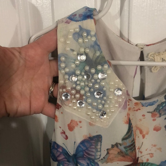 Gorgeous butterfly 🦋 dress - Picture 5 of 8